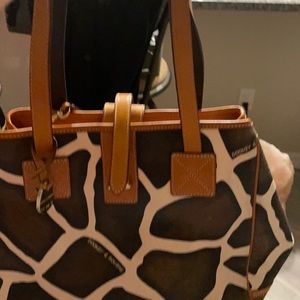 Dooney & Burke goes safari/giraffe pattern bag!!!